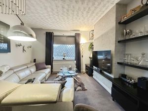 Living Room- click for photo gallery